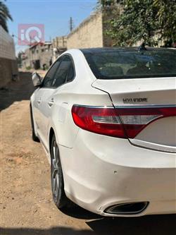 هيونداي أزيرا